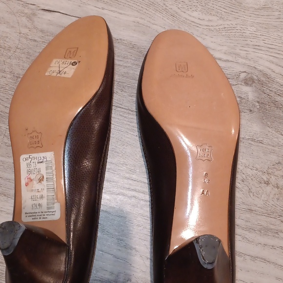 Bruno Magli women's shoes - Picture 5 of 7